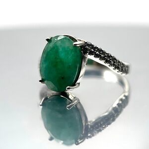 Women's Natural Emerald Ring - May Birthstone Jewelry - Gift for Her